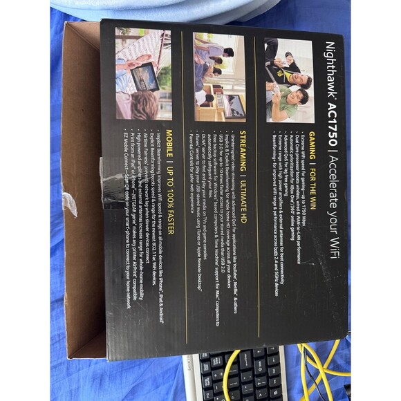 Netgear Nighthawk R6700 Smart Wi-Fi Wireless Gigabit Router - Picture 5 of 5